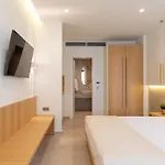 Thera Luxury Living Nikíti
