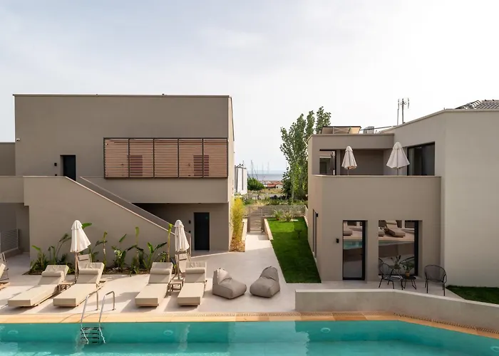 アパートホテル Thera Luxury Living ニキティ