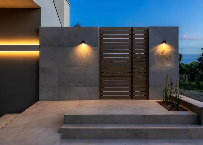 Thera Luxury Living