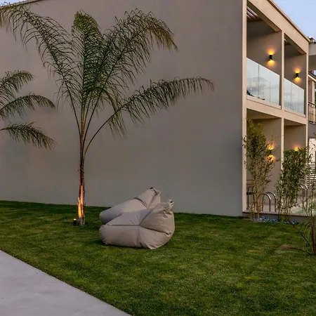 Thera Luxury Living