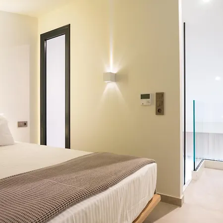Ξενοδοχείο με διαμερίσματα Thera Luxury Living Νικήτη