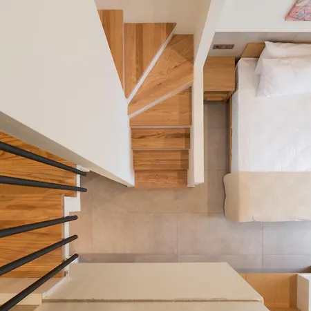 Thera Luxury Living