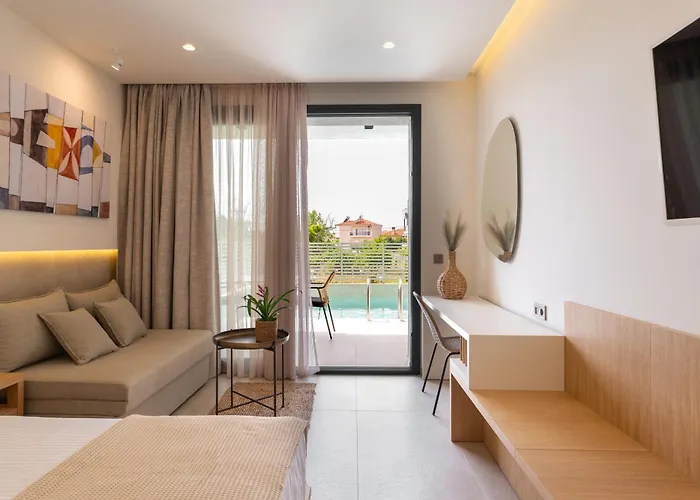Lägenhetshotell Thera Luxury Living 4*
