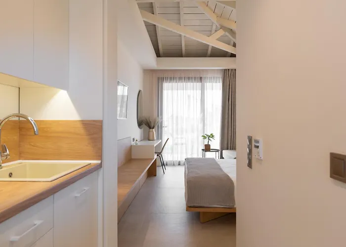 Thera Luxury Living Lägenhetshotell Nikiti (Sithonia)